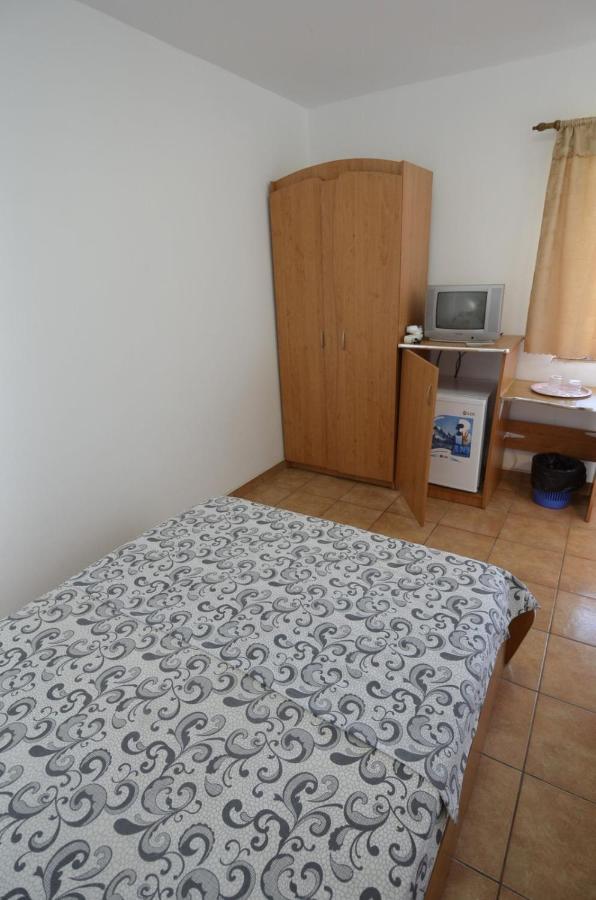 Vila G&S Костинешти Экстерьер фото