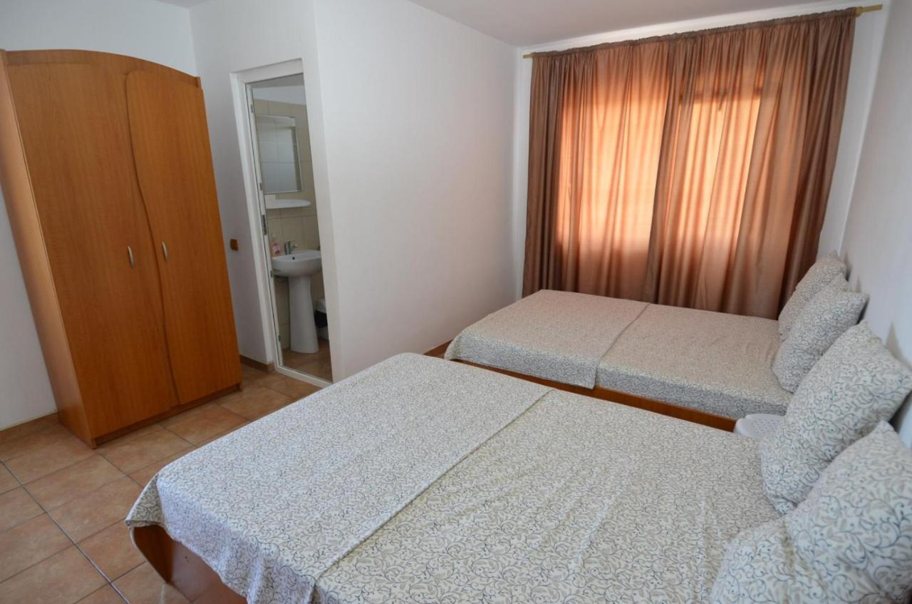 Vila G&S Костинешти Экстерьер фото